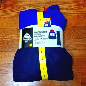 NWT:BOYS 2 PC SNOWSUIT COAT & BIB